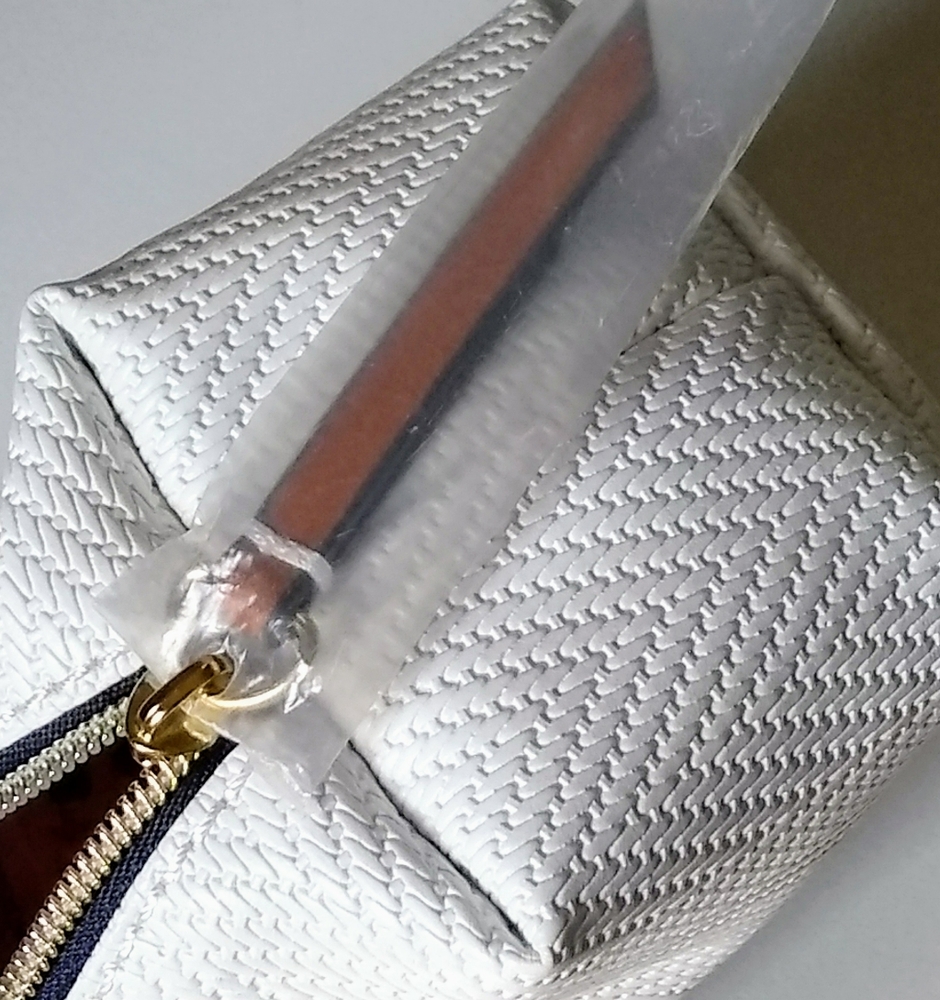 NWOT Mini Versatile Pouch - Picture 12 of 16